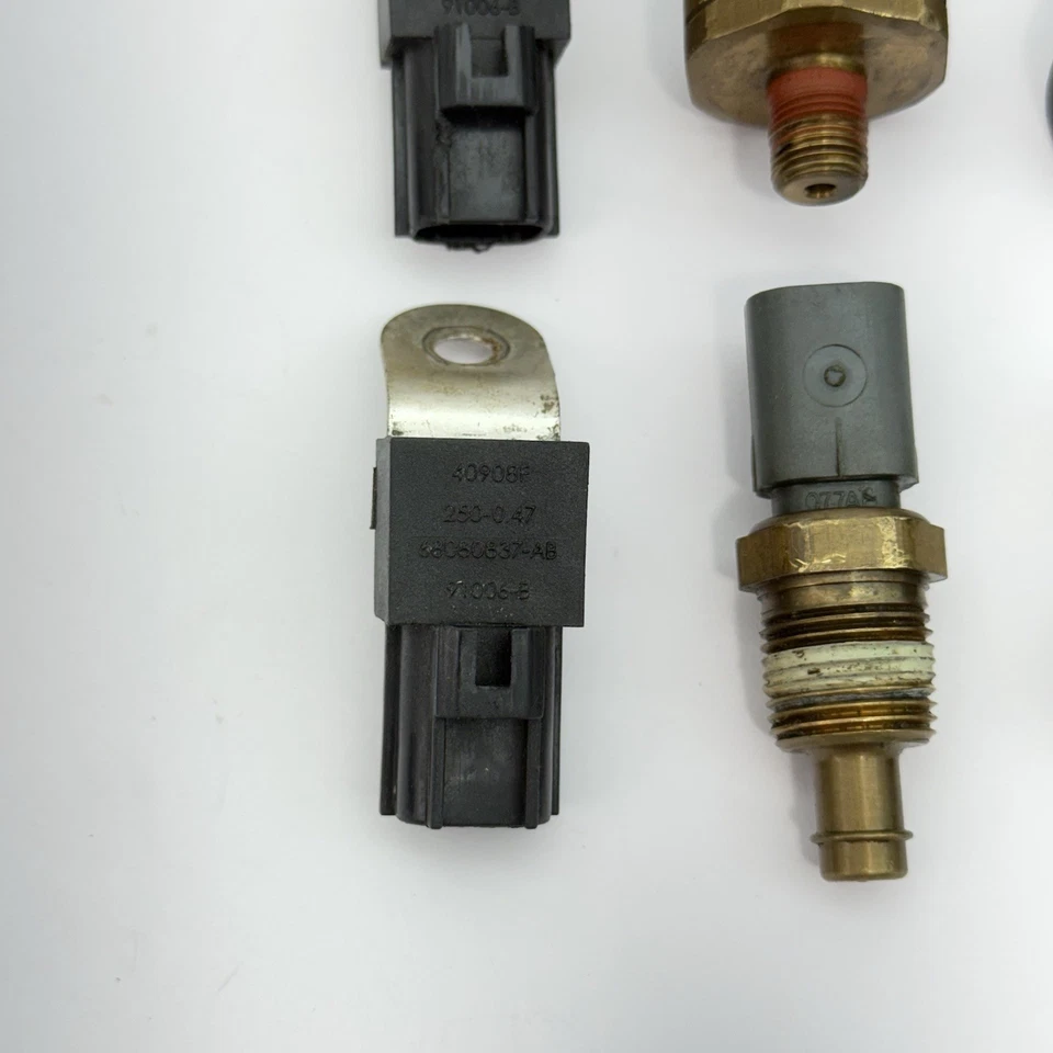 2015-2023 Dodge Challenger Oil Pressure Ignition Capacitor Sensors 8pcs OEM - Image 4 of 4