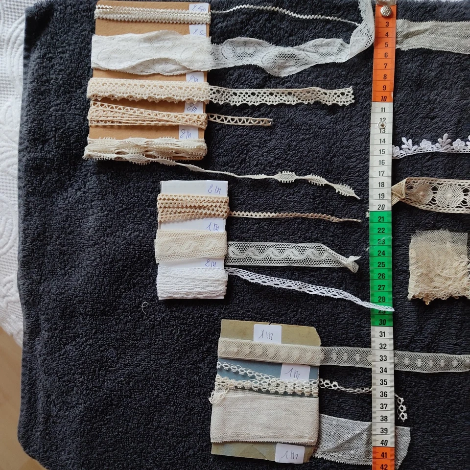 Lot de 16 dentelles anciennes coton petite largeur. - Photo 2/3