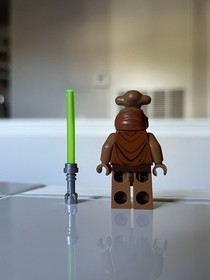 LEGO Star Wars Ithorian Jedi Master Noga-ta Minifigure Set 75051