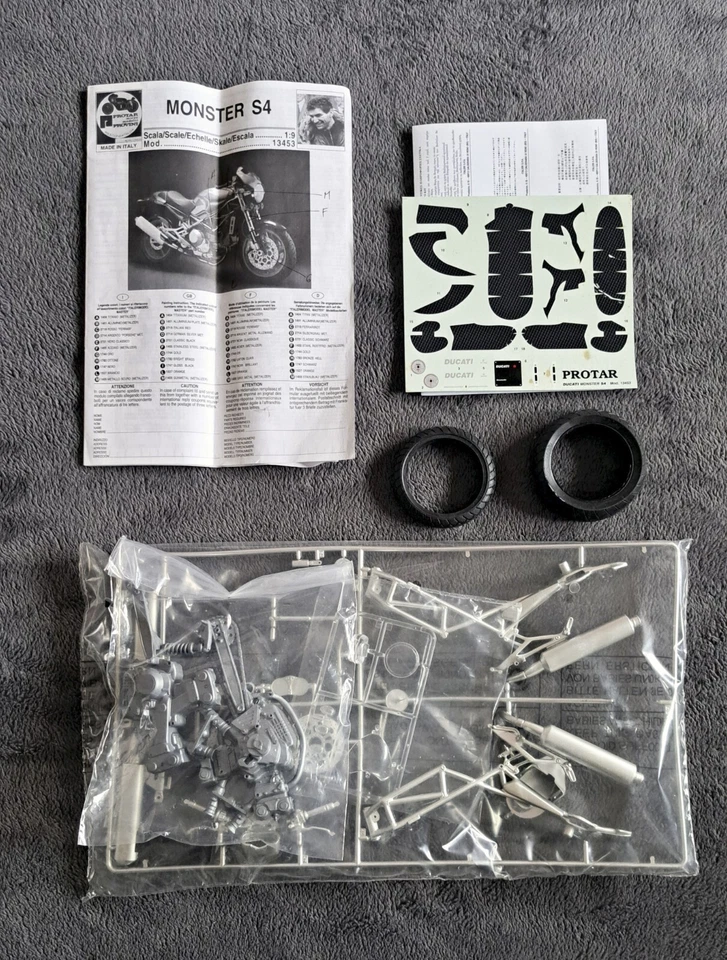 PROTAR DUCATI MONSTER S4 1/9 ITEM 13453 NO TAMIYA NO ITALERI - Immagine 3 di 4