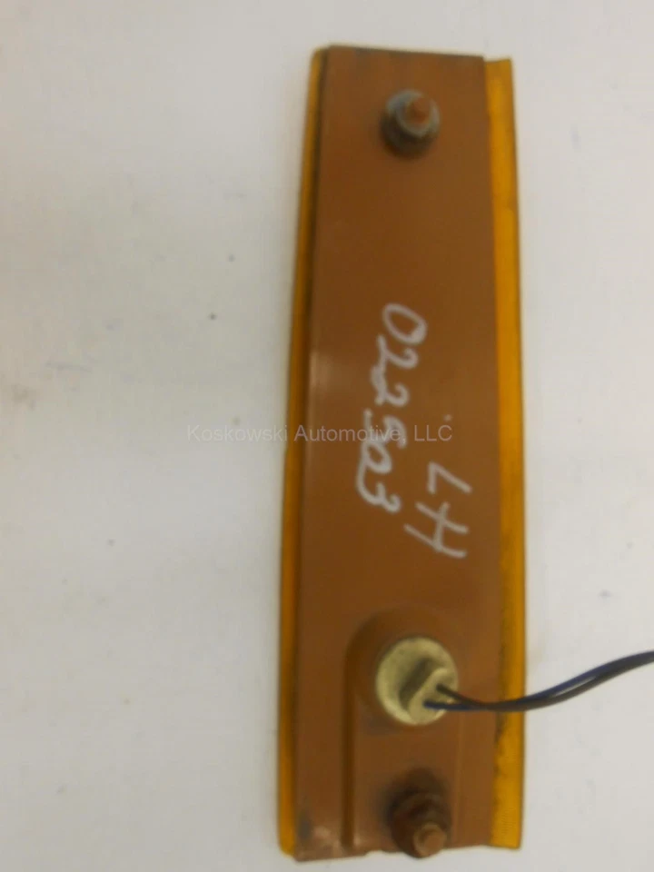 Chevy C1500 Side Marker Lamp Light Left Driver Side GMC K1500 Dual Headlamps OEM - Image 2 of 4