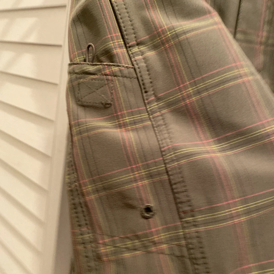 LL BEAN Girls “Cargo Shorts” Size 14 Khaki/Pink Plaid Elastic Ext. Waist Zip EUC - Image 3 of 4