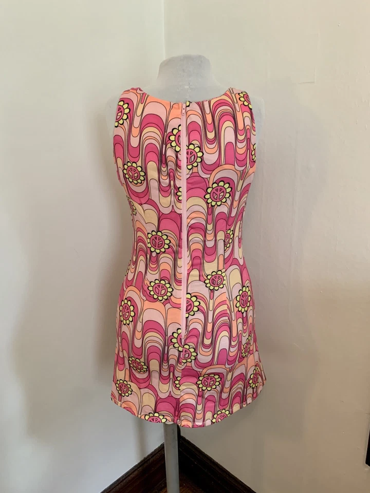 Vestido Vaina Retro Paz Pierna Avenida Mini Mod Vestido Pequeño Psicodélico Rosa Groov Foto 3 de 4