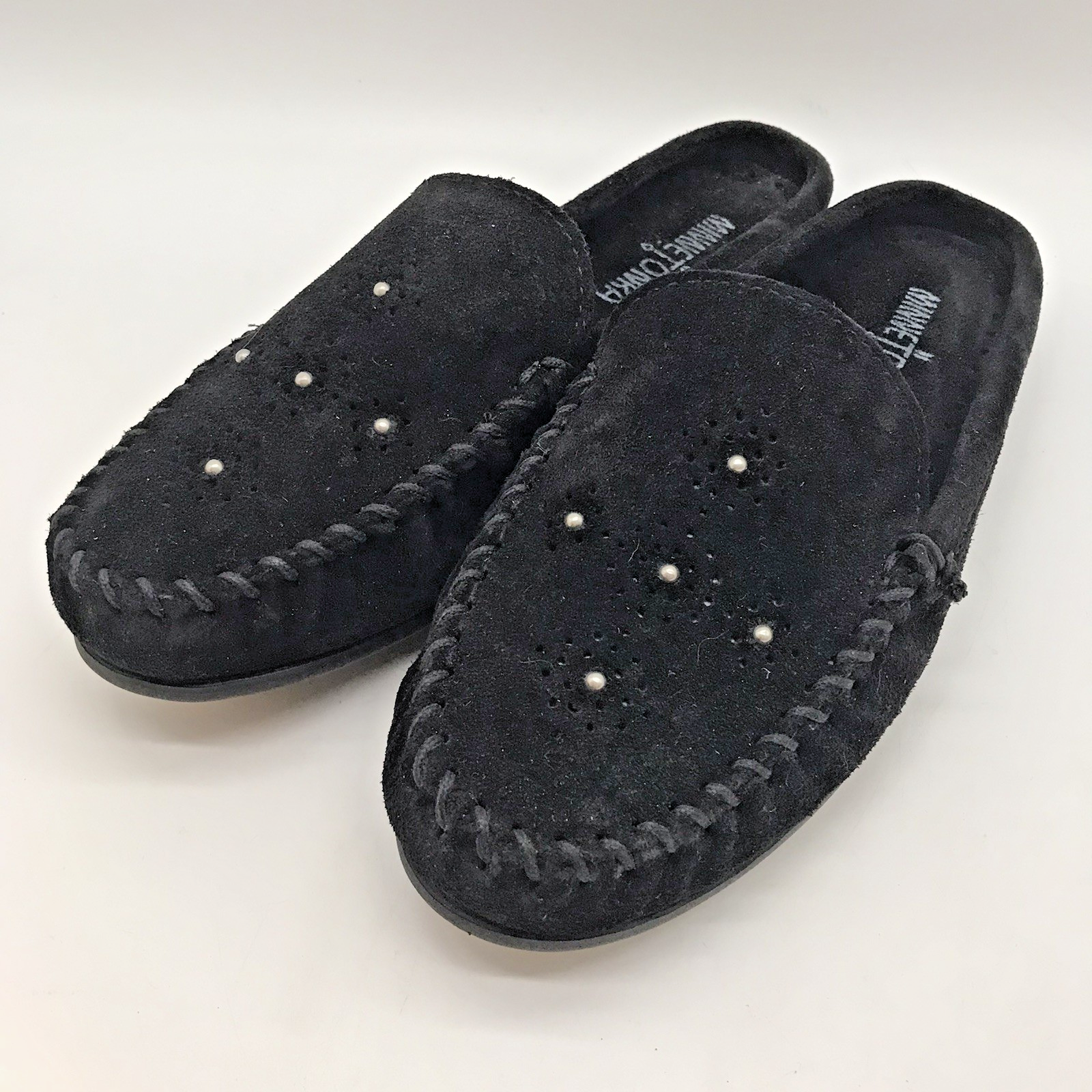 SAOLA Ciabatta mocassino Minnetonka con perline nero scamosciato mules donna 8 5 gomma suola nub