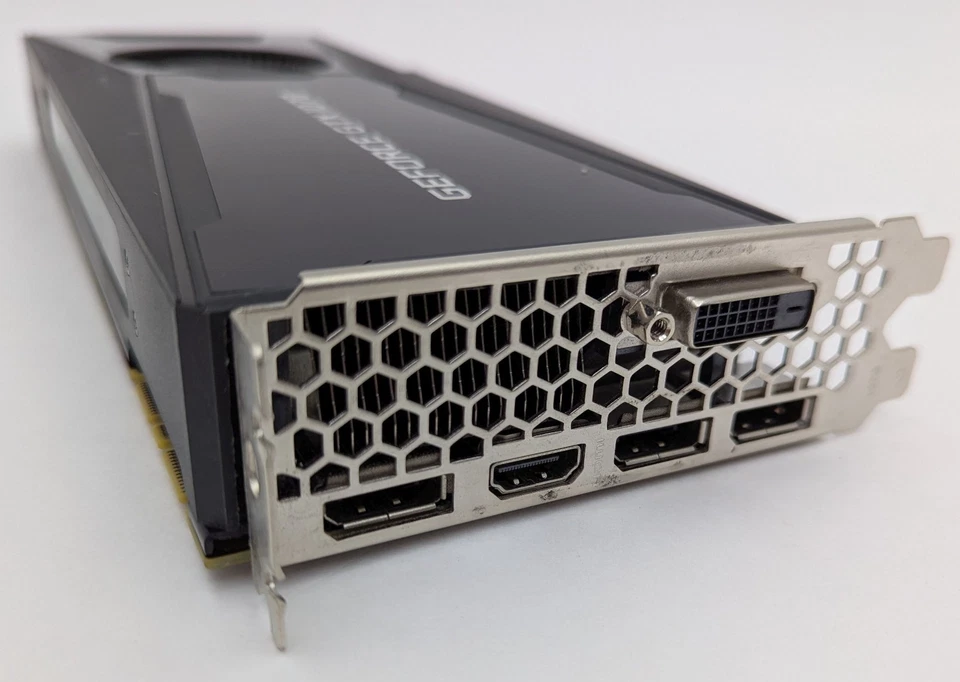 PNY GeForce GTX 1070 8GB GDDR5 PCI-E 3.0 x16 Graphics Card VCGGTX10708XGPB-OC-BB - Image 3 of 4