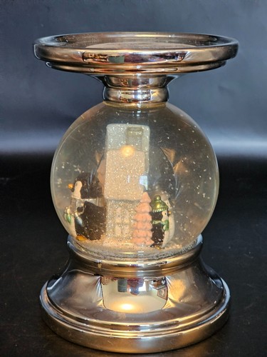Bath & Body Works Snow Globe Penguins 3 Wick Candle Holder Winter Holiday READ - Picture 8 of 8