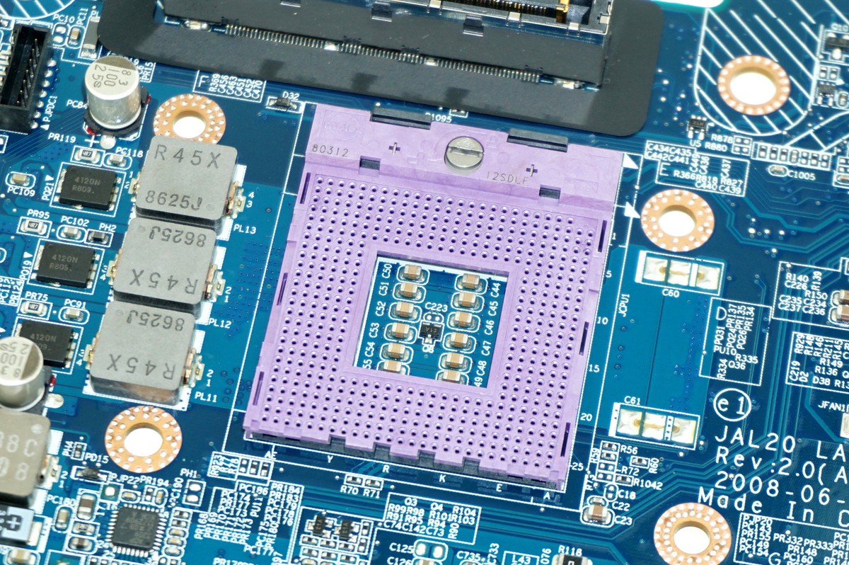 AS IS 0CY040 ORIGINAL Dell Latitude E6500 Intel Motherboard CY040 LA-4051P AS IS 0CY040 ORIGINAL Dell Latitude E6500 Intel Motherboard CY040 LA-4051P