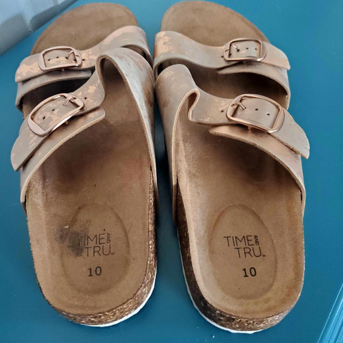 NWOT Women's 10 Time and Tru Platform Footbed Sandals Distressed Pink - Picture 2 of 5
