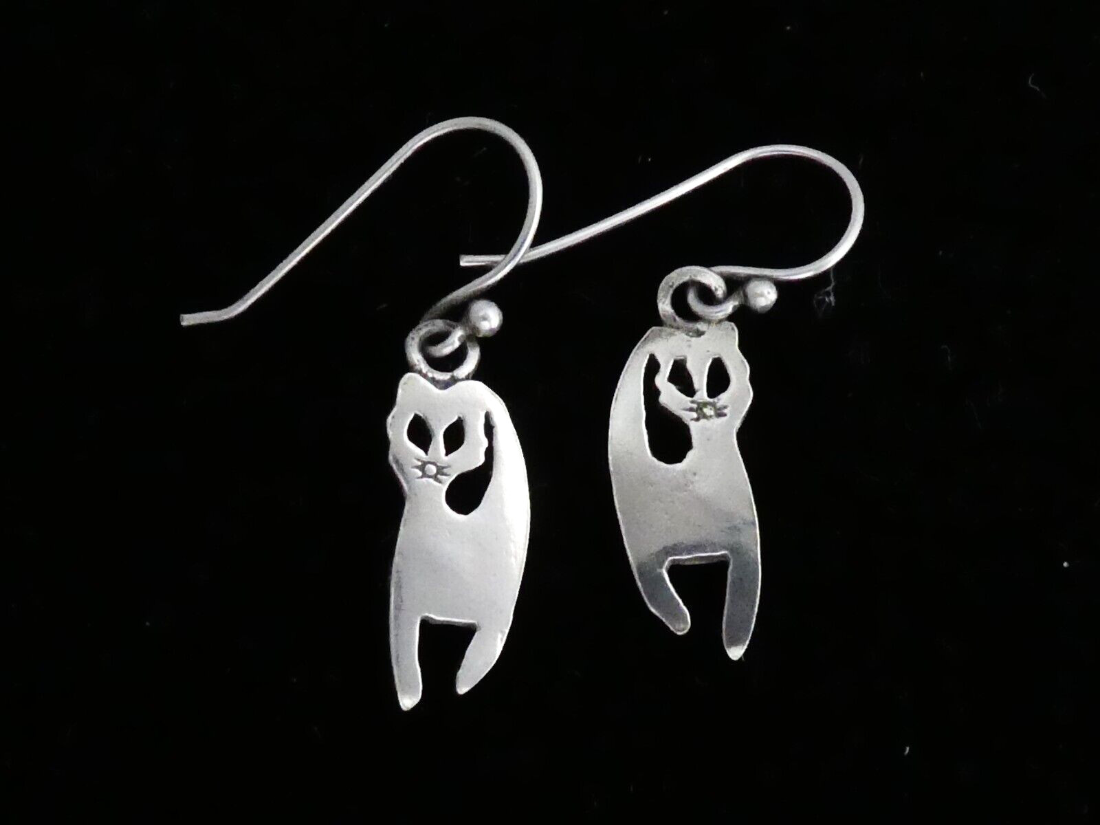 PRETTY Small Silver 925 Solid Little Cat Drop Dan… - image 1