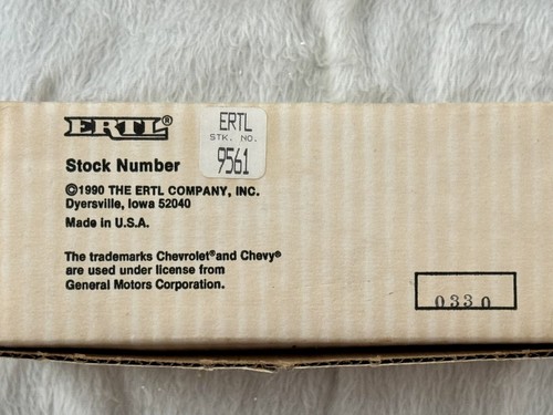 Vintage 1990 ERTL Die Cast Locking Truck Bank 1950 Chevy Panel New W Key - Picture 5 of 6