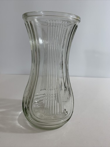 Vintage Hoosier Glass 4086-B 8 1/2in Tall 4in Wide. Clear Glass - Picture 8 of 8