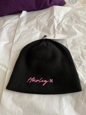 HURLEY NWT KNIT BEANIE ONE SIZE