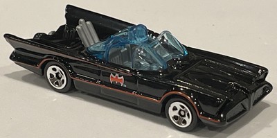 hot wheels dc comics batmobile s06