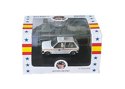 Oxford Diecast 76MET002 Modellino Austin Mini Metro, Colore Denim Blu Metallico, Scala OO Gauge. Prodotto Da Collezione, In Metallo E Plastica, Riproduzione Fedele.