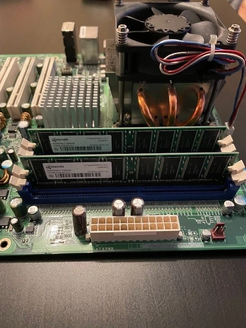 DFI G7V600-B motherboard with CPU and RAM - Image 4 of 4