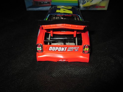 Action NASCAR 1:24 Auto Jeff Gordon #24 Dupont 2000 Chevy Monte Carlo - Bild 3 von 7