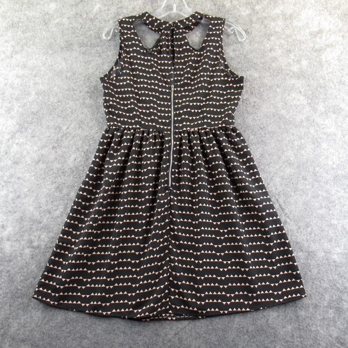 One Clothing Womens Dress Medium Black Sleeveless Shift Rear Zip Polyester NWT - Picture 8 of 11