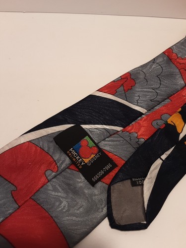 Mickey Unlimited Tie Cycling Theme - Picture 4 of 4