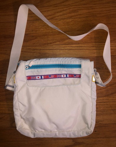 The North Face Trans Antarctica 90 Expedition Messenger Crossbody Off White Bag - Picture 10 of 11
