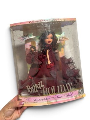 2004 Bratz Holiday  Katia  Doll NEW IN BOX!