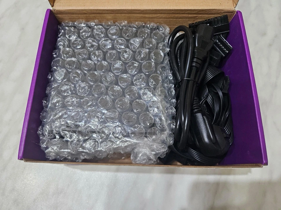 Cooler Master MWE 550 V2 550W 80 Plus Bronze EU 230V Alimentatore - Immagine 4 di 4