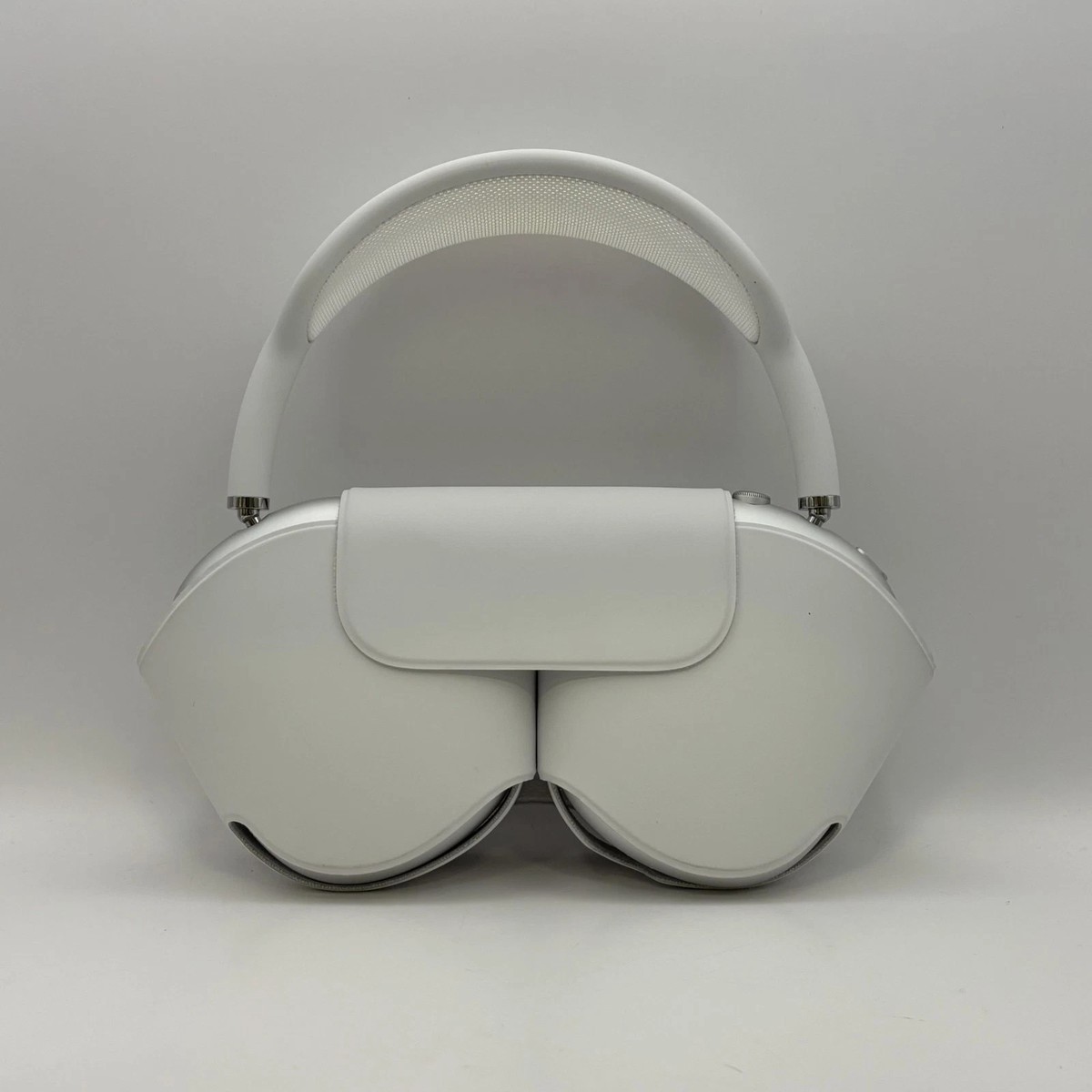 Apple AirPods Max シルバー Lightningタイプ 【公式通販】