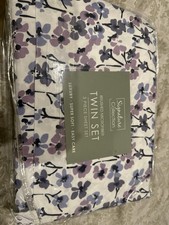 New Signature Collection Twin Size 3 Piece Sheet Set