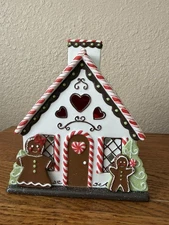 Partylite P9952 Peppermint Delight Gingerbread Tealight Candle Holder House New 