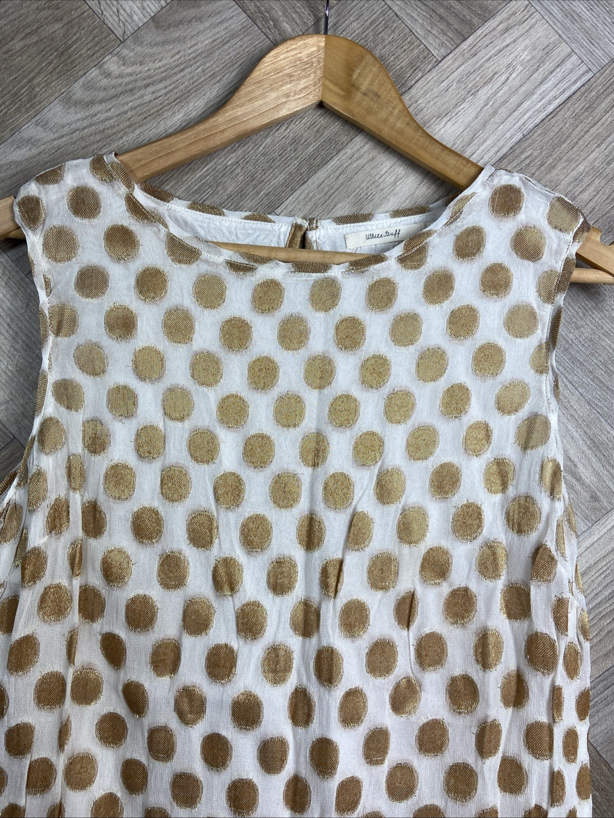 Picture 2 of 18