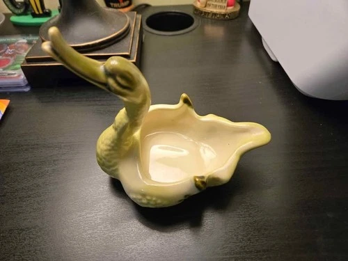 Hull Pottery USA Chartreuse Green Swan Vintage