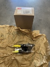 New Genuine Mopar DEF Injector 68086408AA For 2011-2012 Ram 6.7 Cummins 2871878