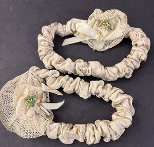 Pair Vintage Net Lace & Flowers Stretch Wedding Leg Garters