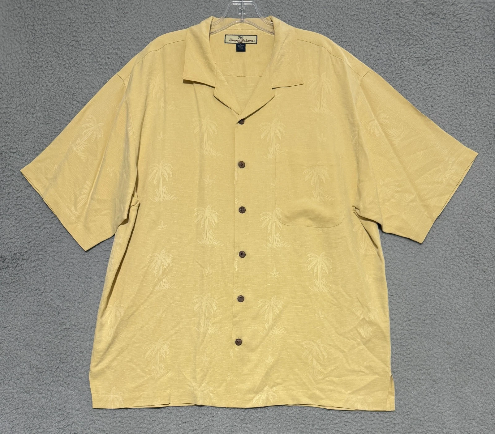 Tommy Bahama 100% Silk button down shirt Mens Large Yellow Palm Trees