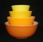 PYREX - 4 pc. Yellow - Orange DAISY Mixing, Nesting Bowl Set