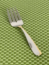 Yamazaki AFFAIR GOLD Stainless Gold Accent Patrick Serving Fork Flatware - 8 7/8