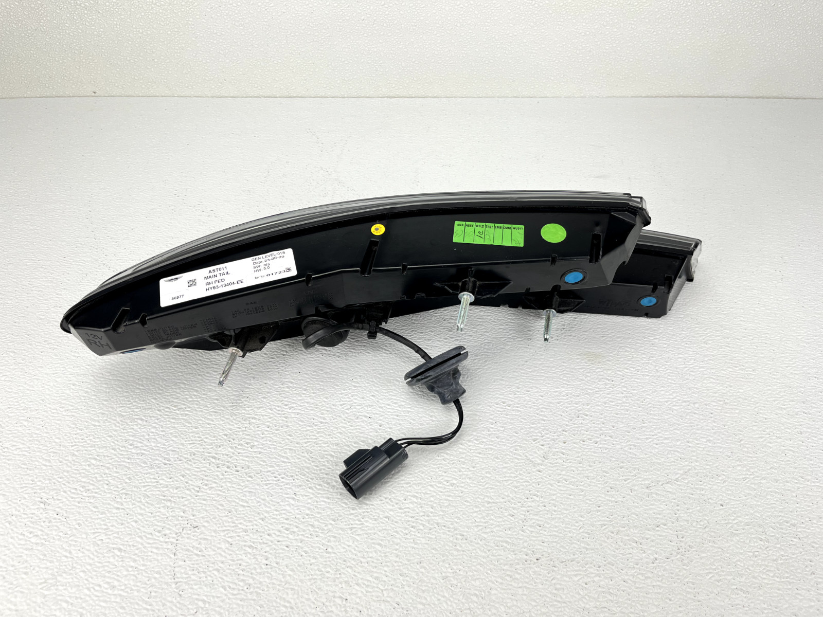 PERFECT! 2017-2023 ASTON MARTIN DB11 RIGHT PASSENGER SIDE LED TAILLIGHT OEM