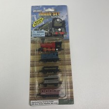 Soma International Die Cast Train Set Motorized Pull and Go Red Engine 2010