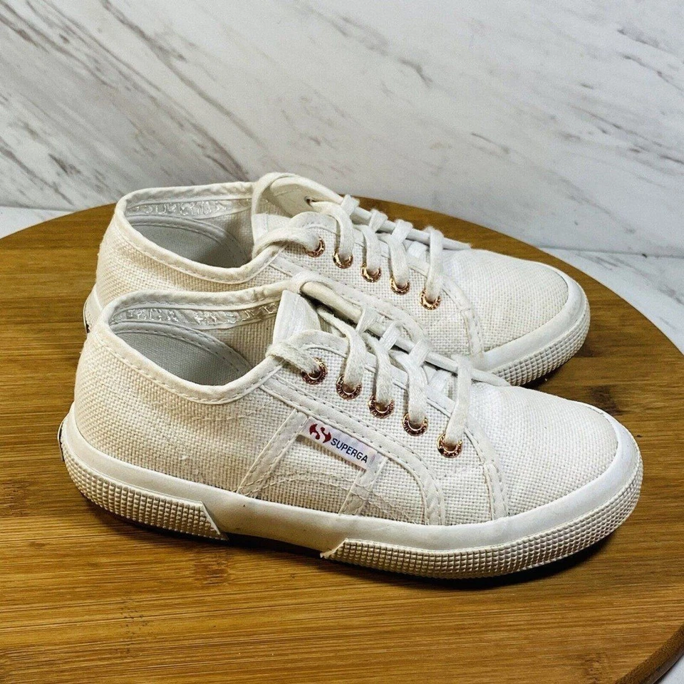 Tênis SUPERGA unissex juvenil branco clássico lona sola de borracha tamanho EUA 12 UE 29 - Imagem 2 de 4