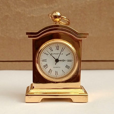 Eurastyle Quartz Analogue Desk Clock Gold Tone Metal Rectangle Roman Numerals