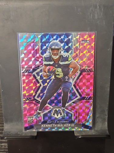 Kenneth Walker III [Camo Pink] #308 2022 Panini Mosaic card