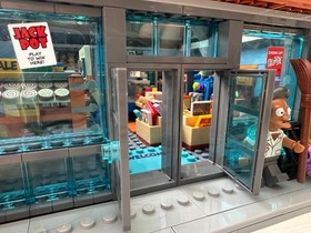 Authentic LEGO The Simpsons: Kwik-E-Mart (71016)