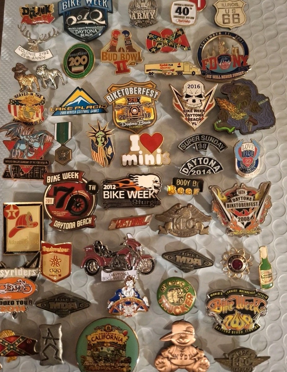 TEXACO, MAC BULLDOGS, RT 66. HARLEY AND MORE. LOT OF OVER 45 LAPEL