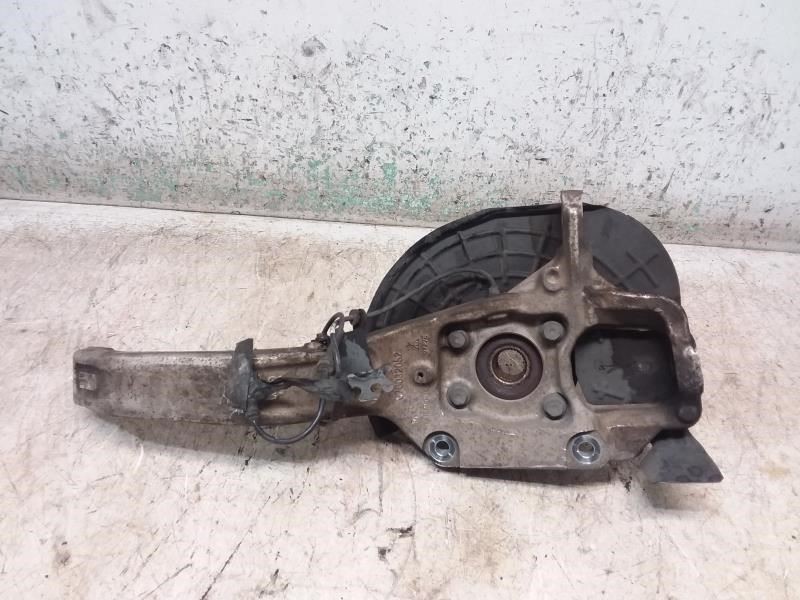2017 MASERATI LEVANTE Passenger Right Side Front Spindle Knuckle All Wheel Drive