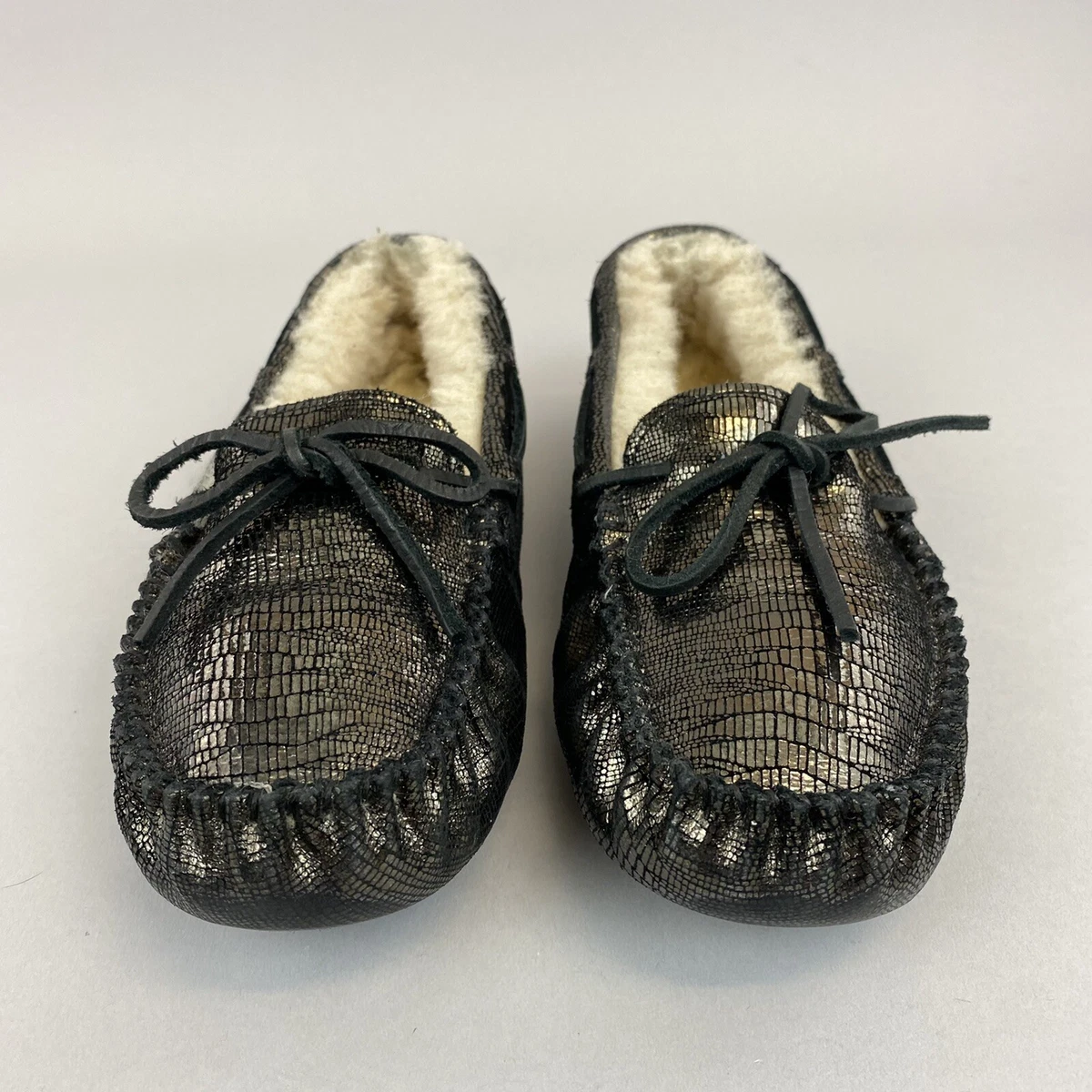 Ugg mocassini deals