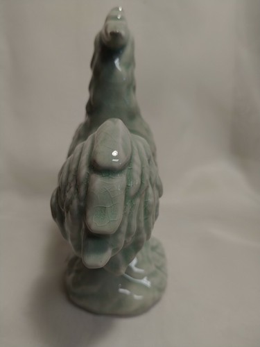 Vintage Ceramic Green Rooster Statue Figurine - Picture 3 of 5