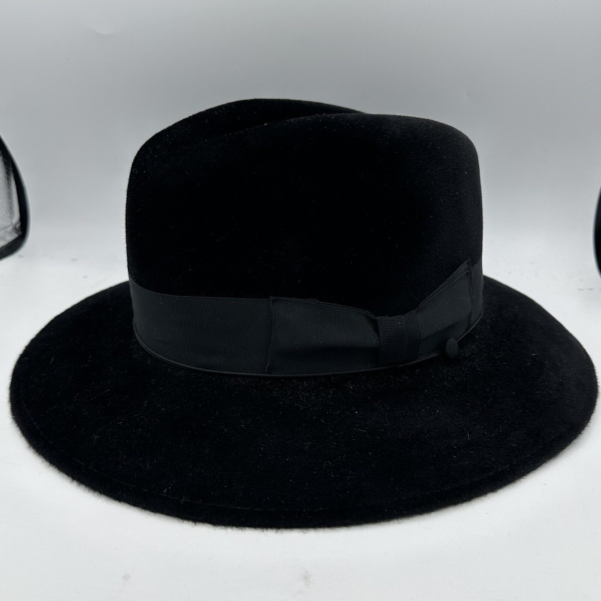 JAMES LOCK VOYAGER LOCK & CO. HATTERS XL