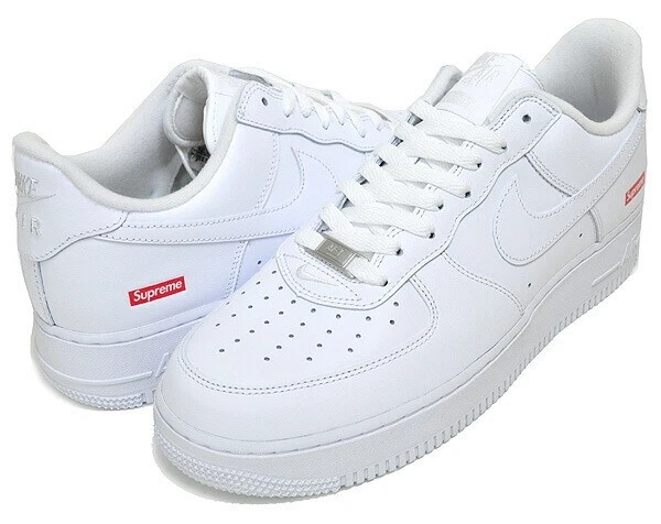 Supreme × Baskets basses Nike Air Force 1 