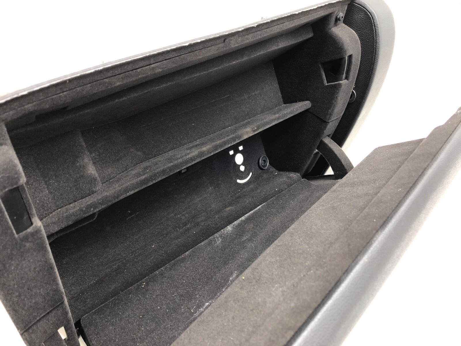 2014-2017 MASERATI GHIBLI GLOVE BOX ASSEMBLY OEM.