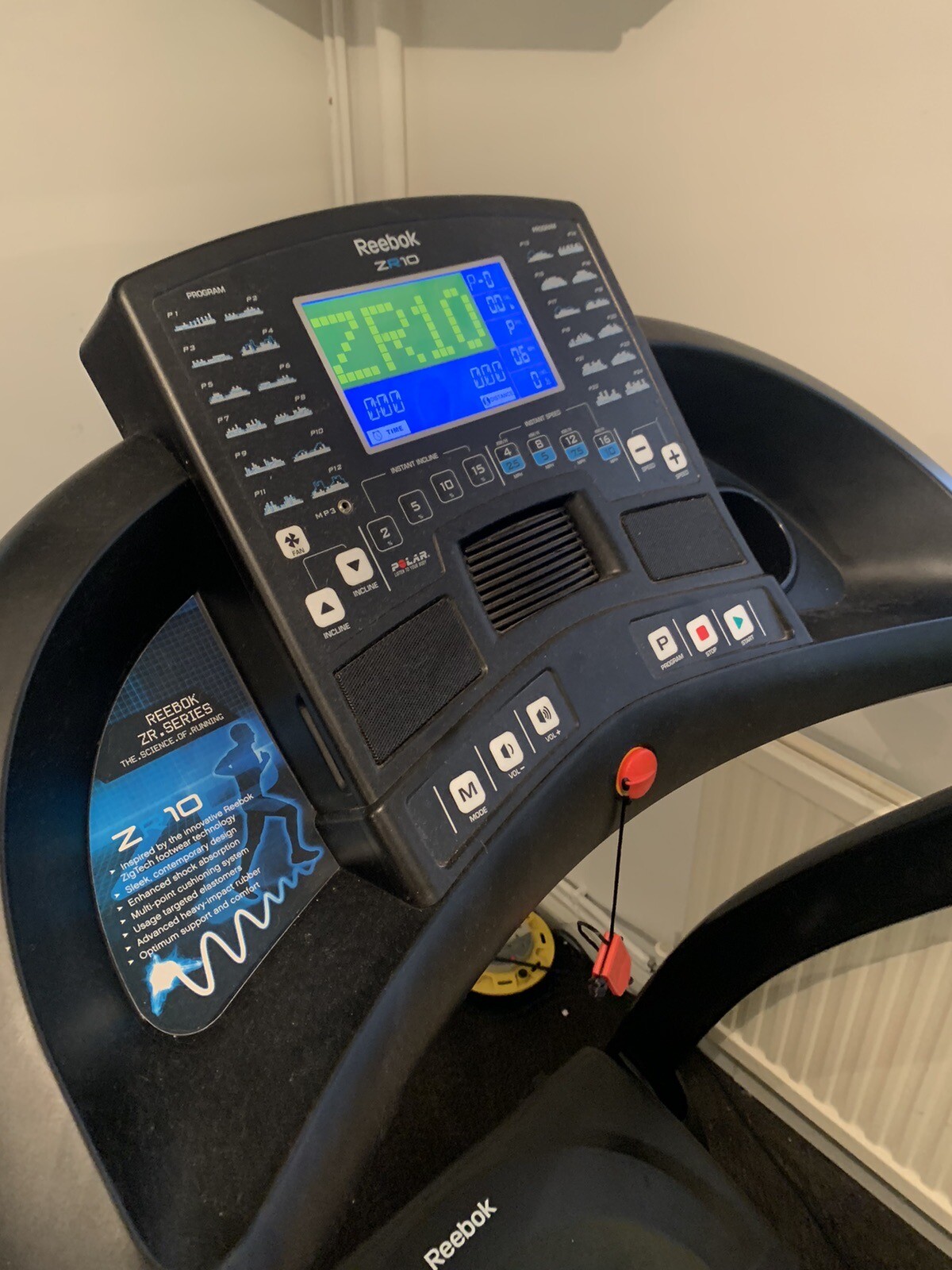 Reebok ZR10 HRC Treadmill 5057668064207 eBay