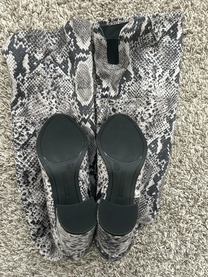 Botas hasta la rodilla Marc Fisher Darton imitación piel de serpiente para mujer talla 6 m Foto 2 de 4